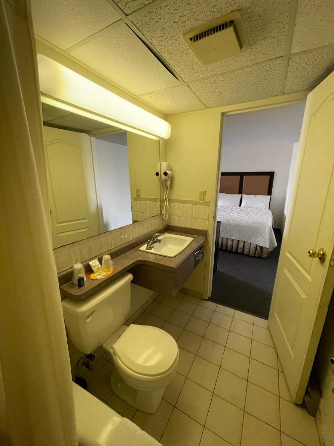 6032 Persepolis Inn 尼亚加拉瀑布城 外观 照片